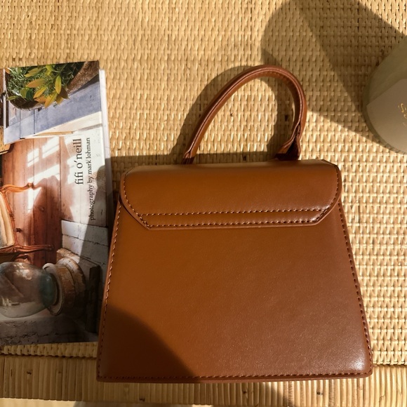 Jacquemus Tan Mini Bag with Gold Accents - Picture 3 of 4